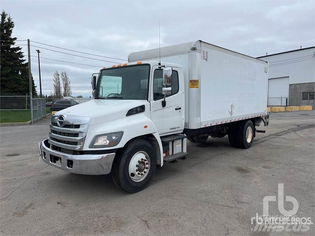 Hino 338 Lätta skåpbilar