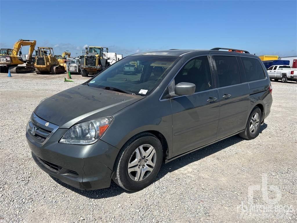 Honda ODYSSEY Lätta skåpbilar