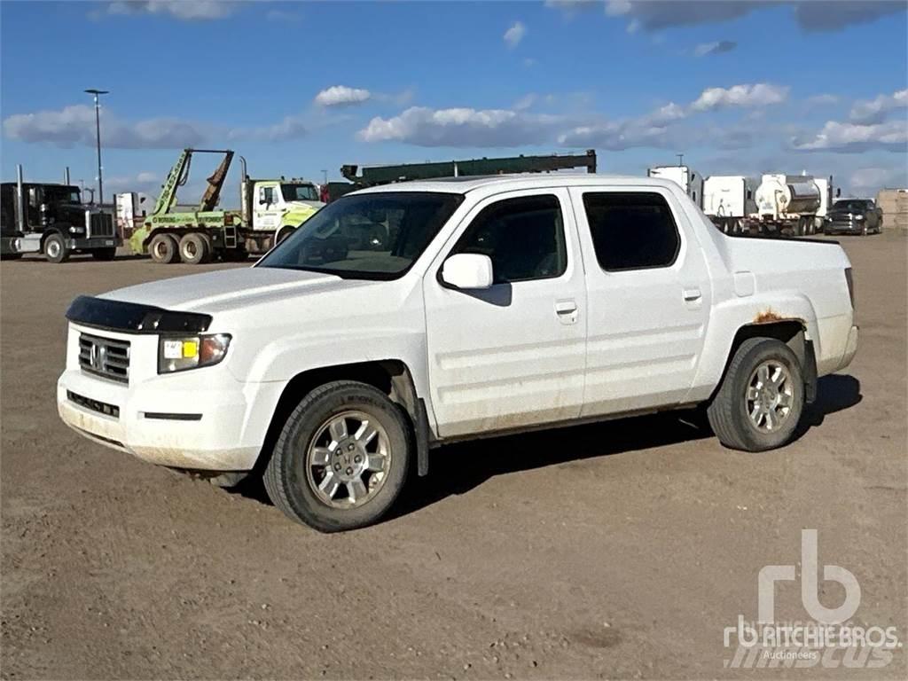 Honda RIDGELINE Flakbilar/Pickuper