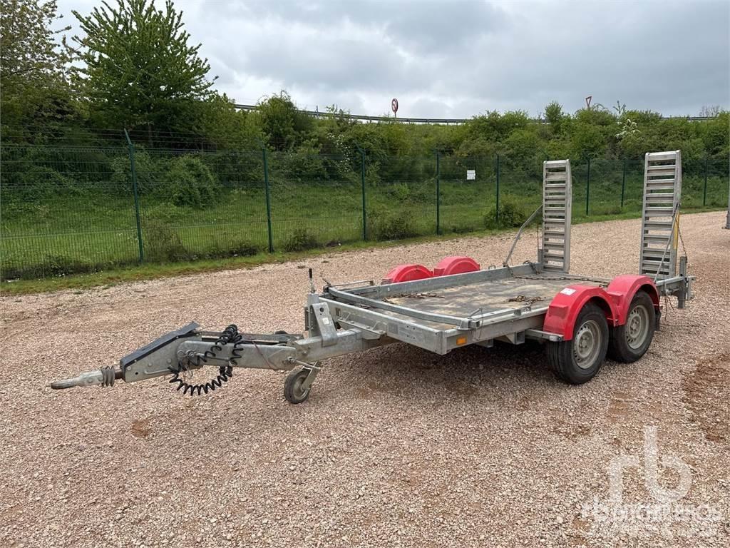 Hubiere T/A Maskintransporter