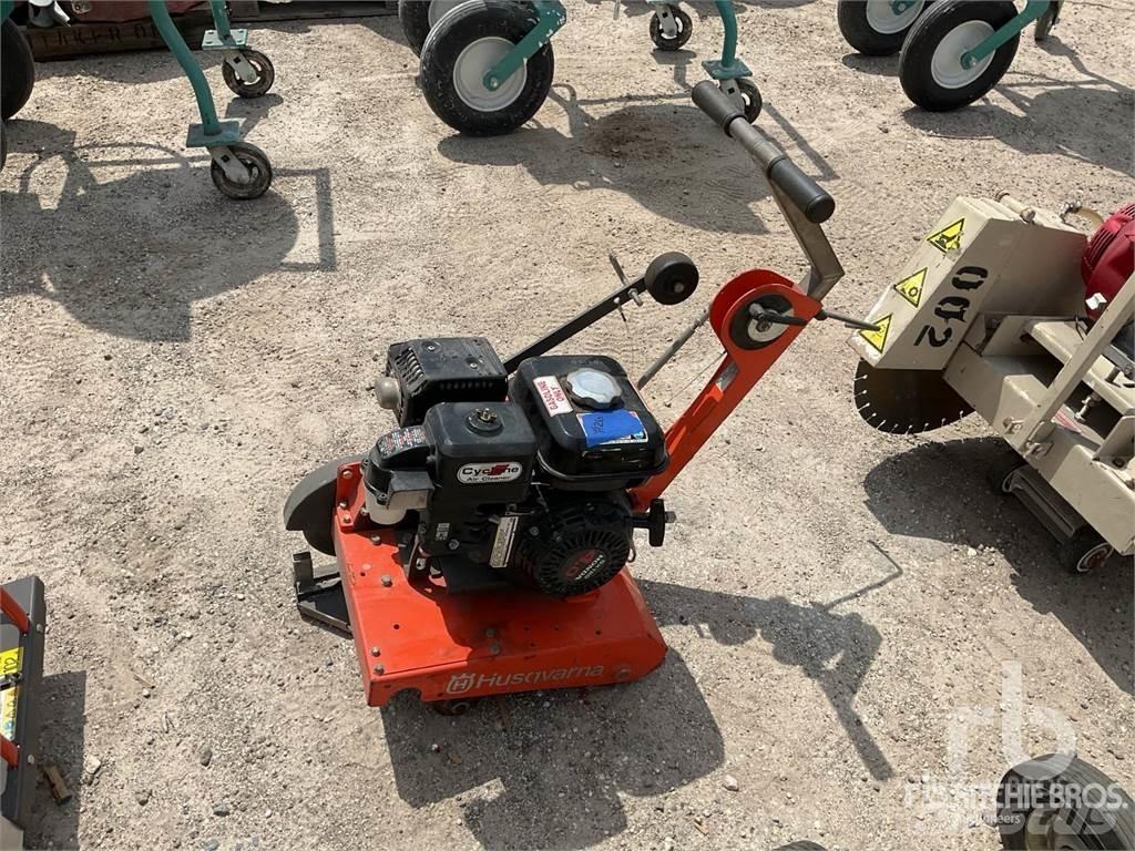 Husqvarna MG8 Asfaltsskärare