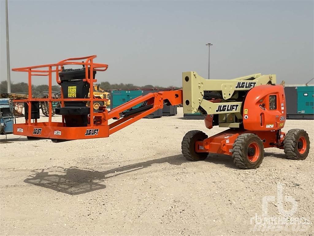 JLG 450AJ Bomliftar