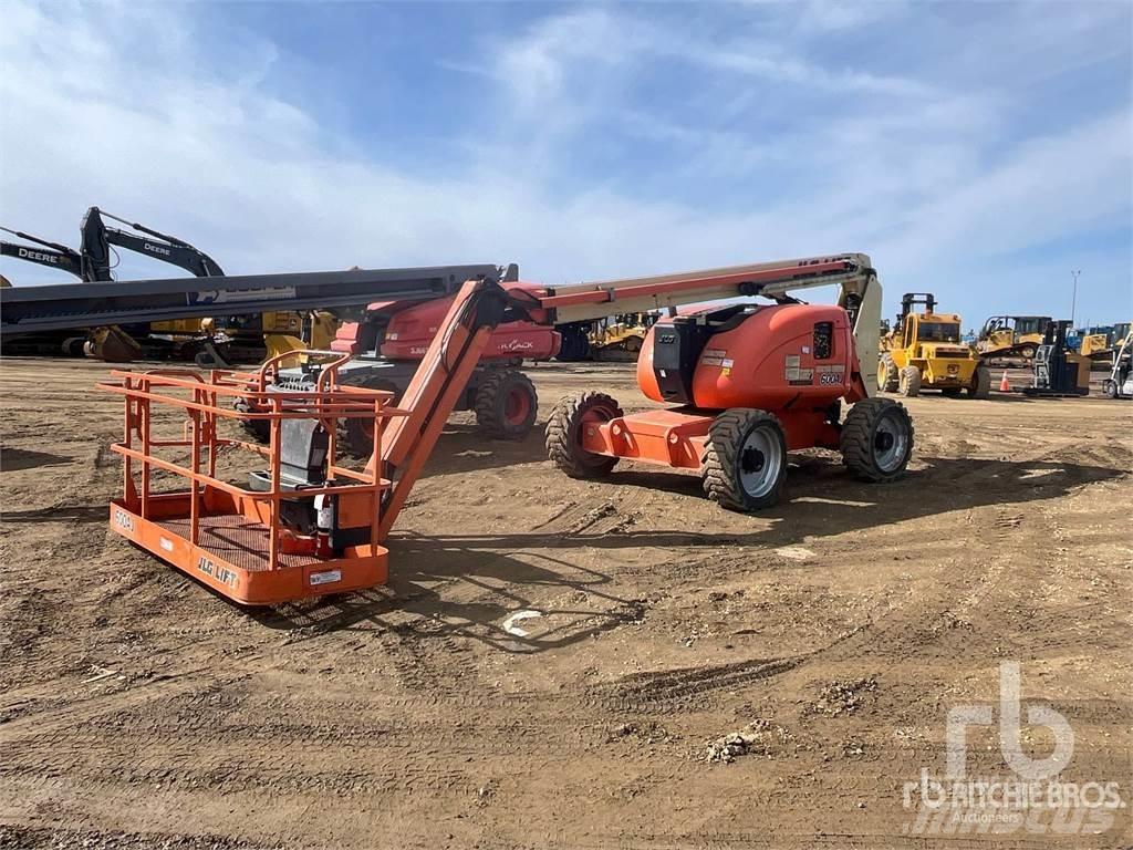 JLG 600AJ Bomliftar