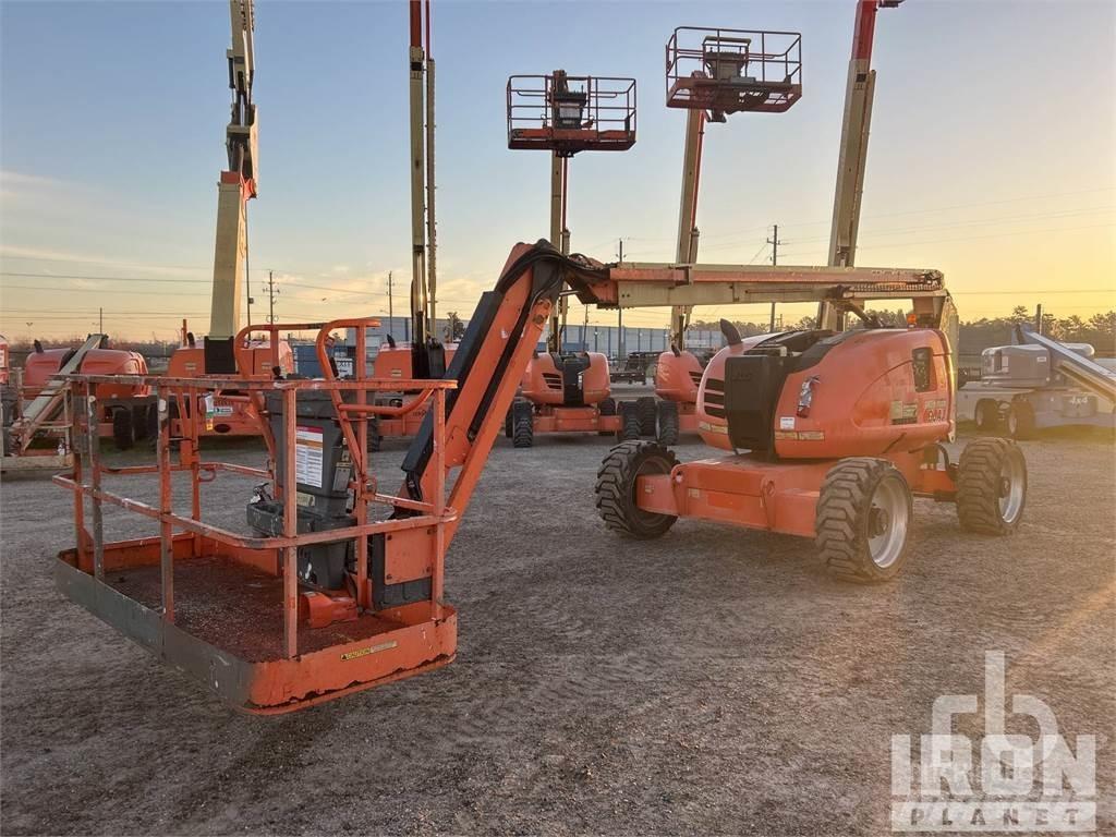 JLG 600AJ Bomliftar