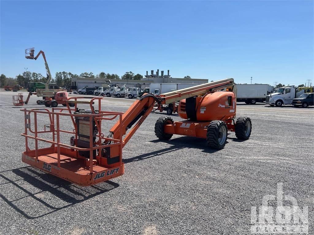 JLG 600AJ Bomliftar