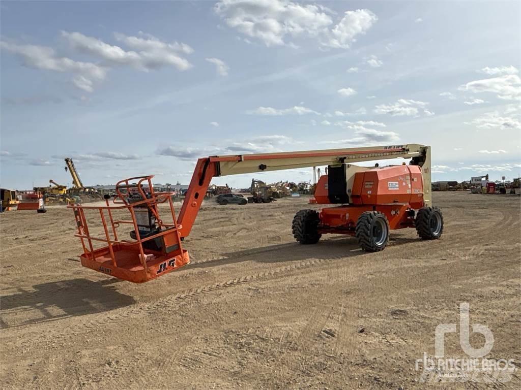 JLG 800A Bomliftar