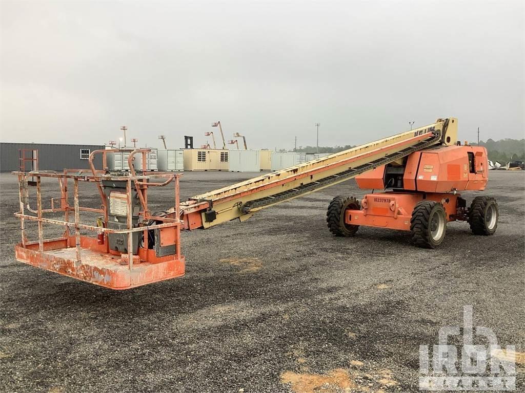 JLG 800S Bomliftar