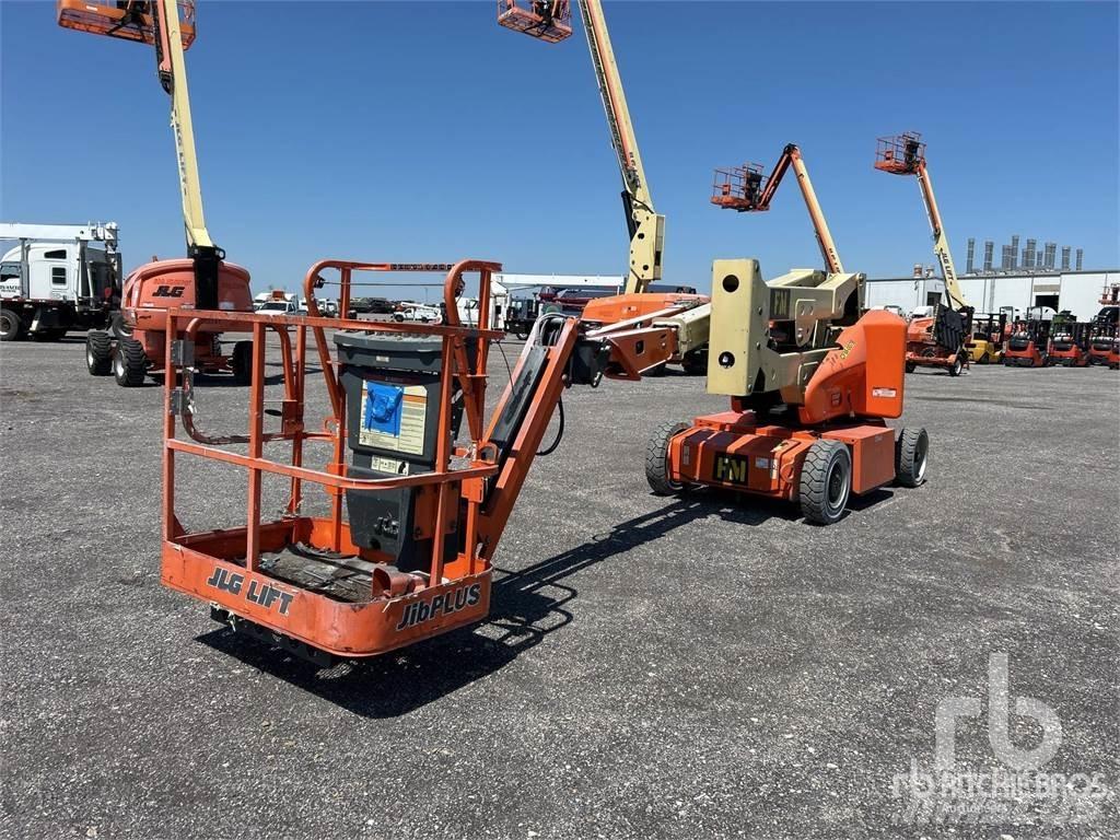 JLG E400AJPN Bomliftar