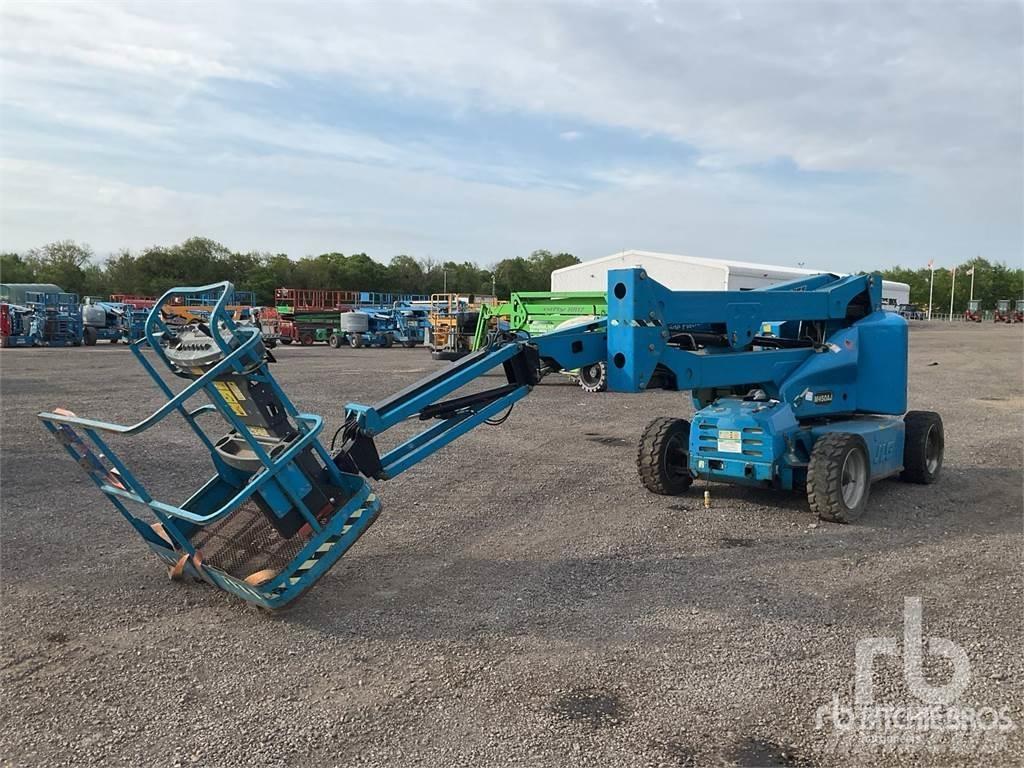 JLG M450AJ Bomliftar