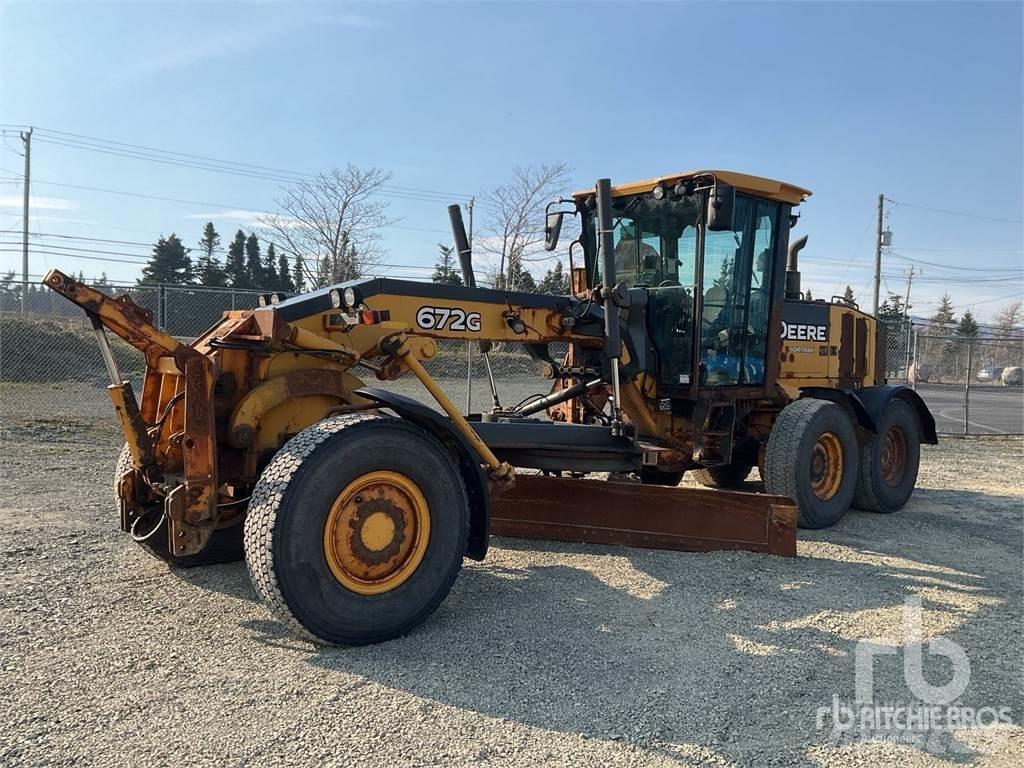 John Deere 672G Väghyvlar
