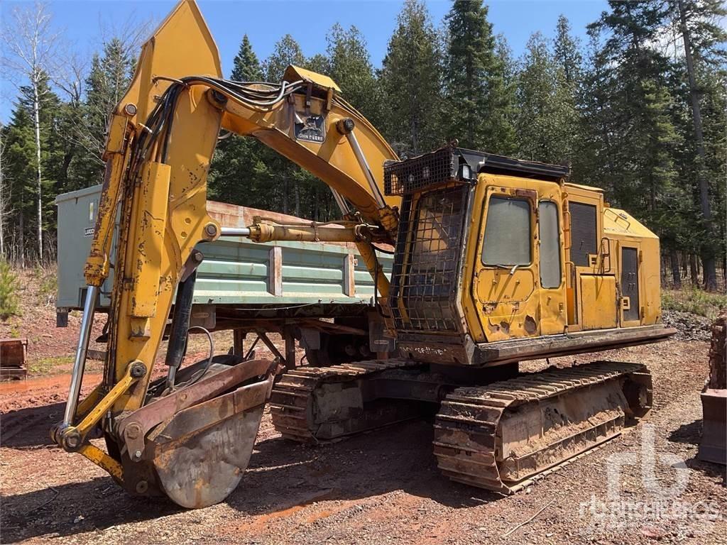 John Deere 693D Bandgrävare