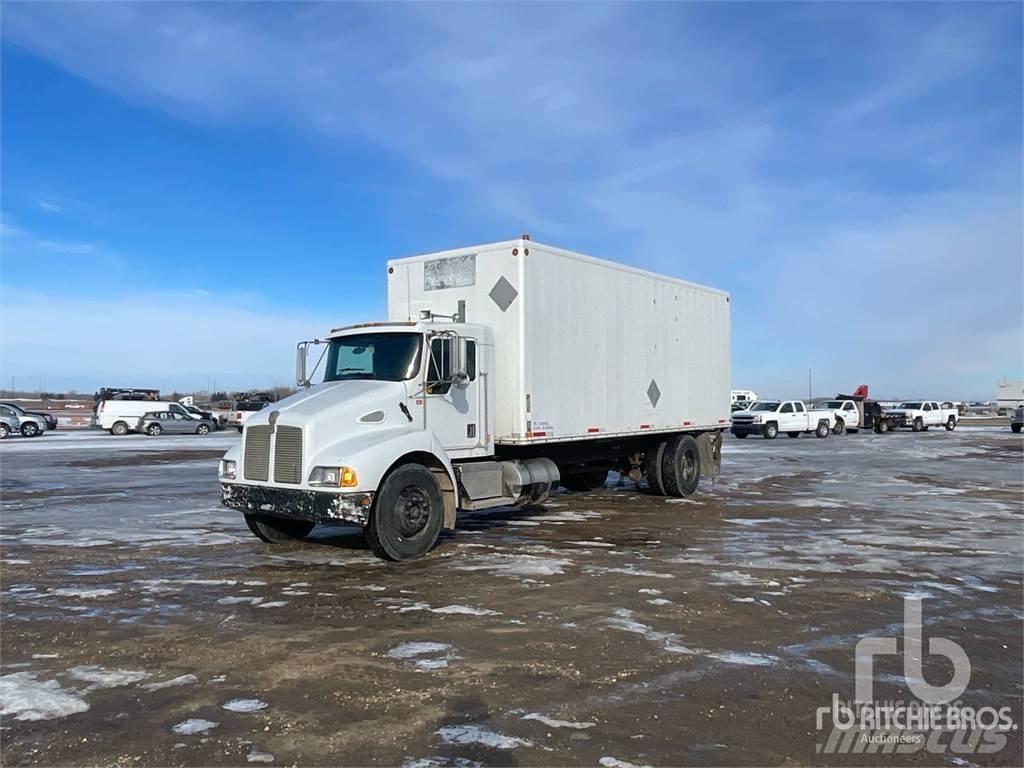 Kenworth T300 Lätta skåpbilar