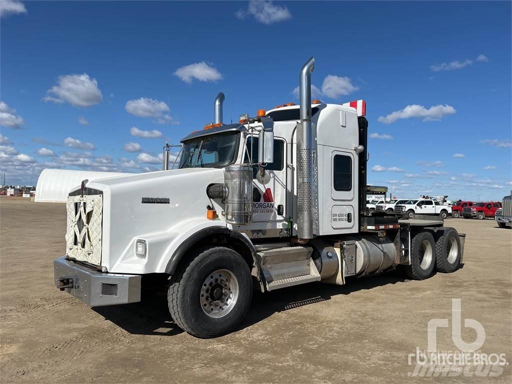 Kenworth T800 Flak-/vinschlastbilar