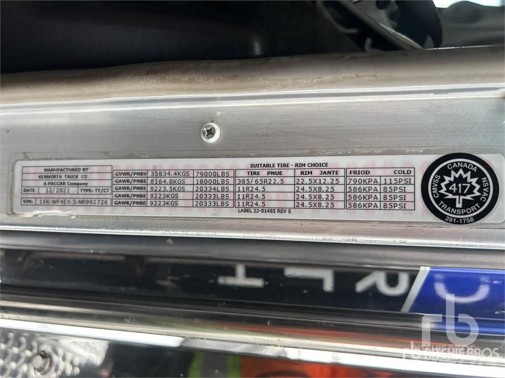 Kenworth W900 Flak-/vinschlastbilar