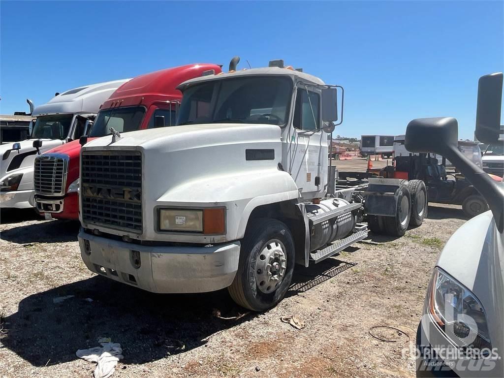 Mack CH613 Dragbilar
