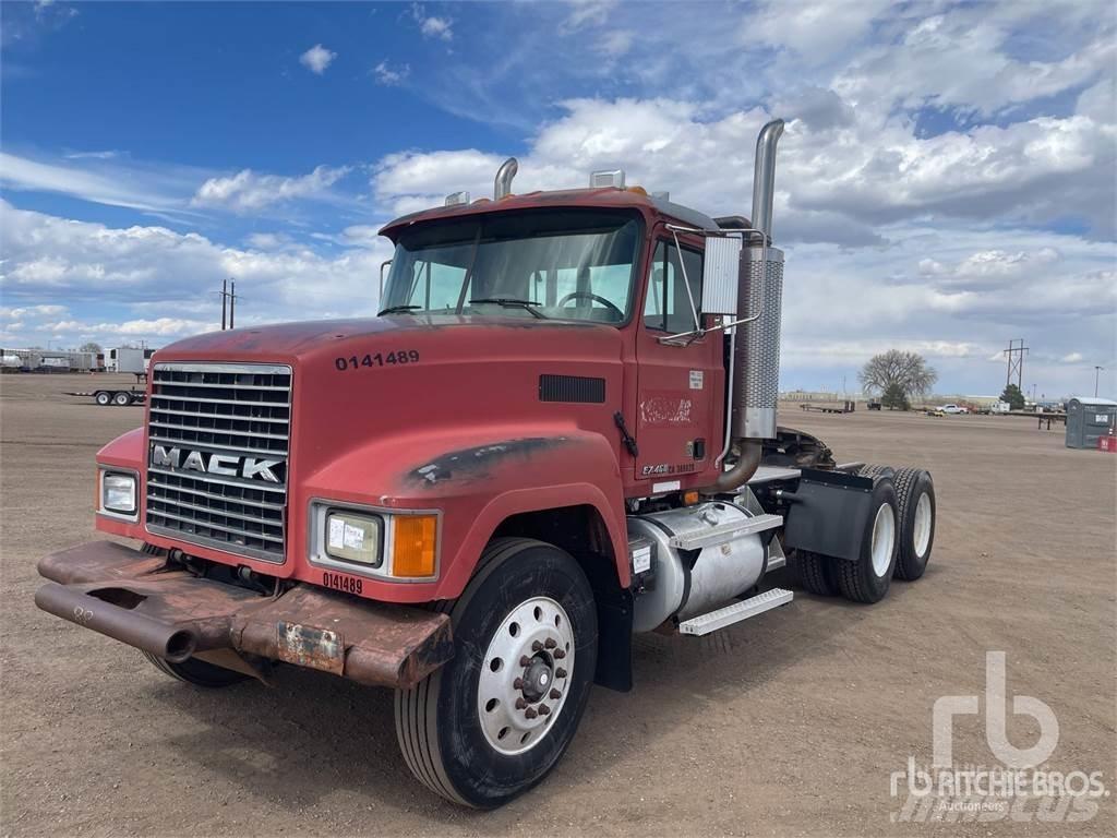 Mack CH613 Dragbilar