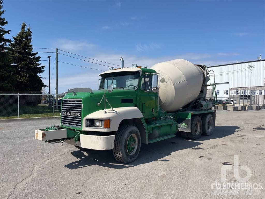 Mack CH613 Cementbil