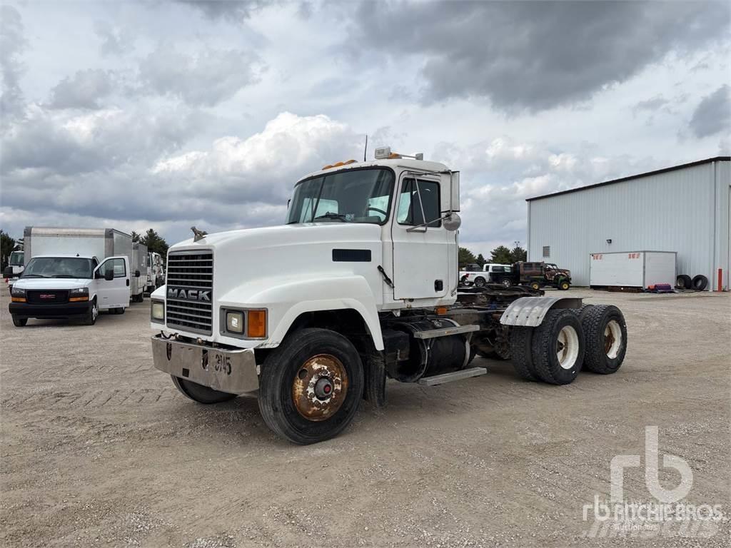 Mack CH613 Dragbilar
