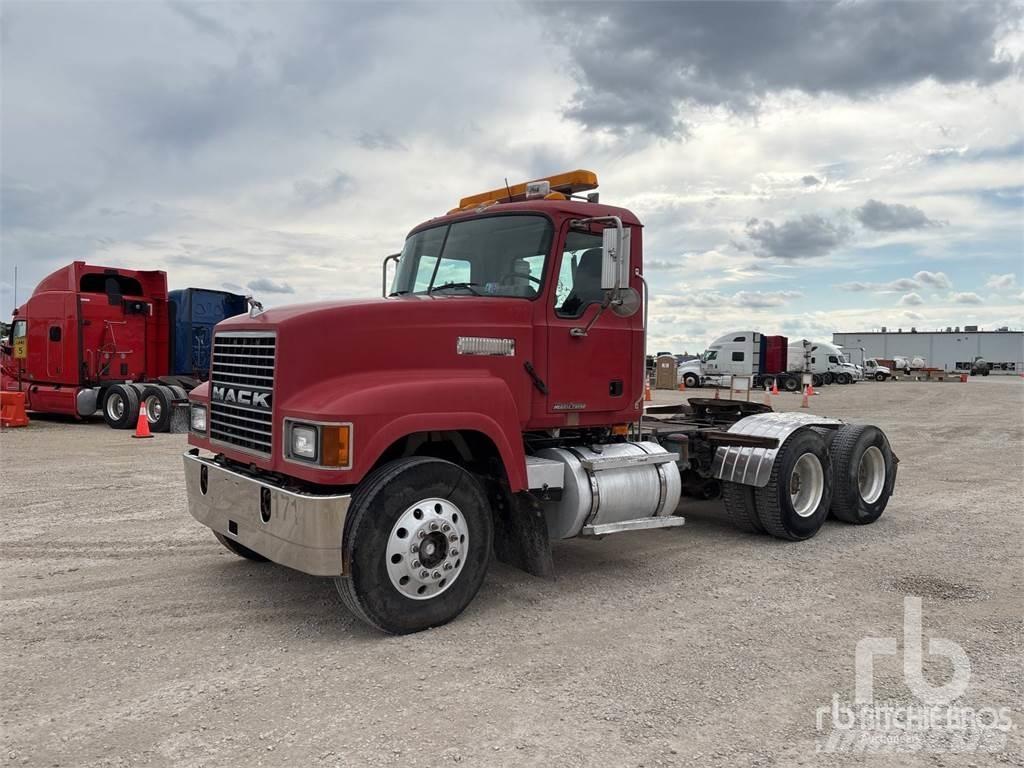 Mack CHN613 Dragbilar