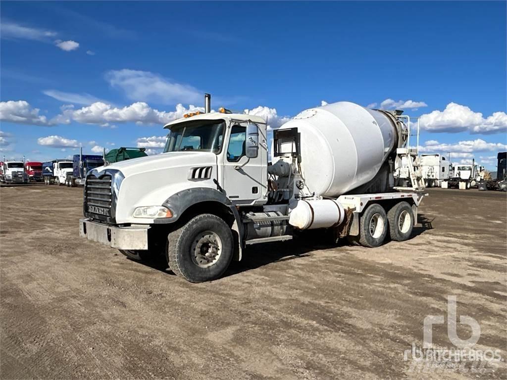 Mack CT713 Cementbil