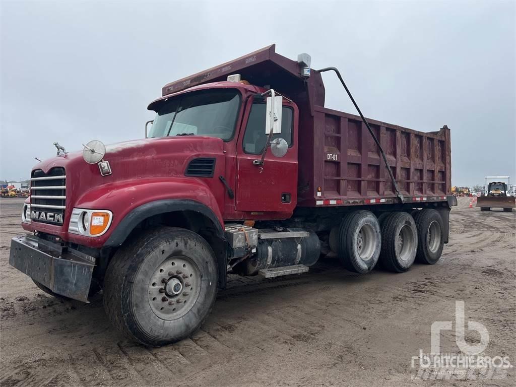 Mack CV713 Tippbilar