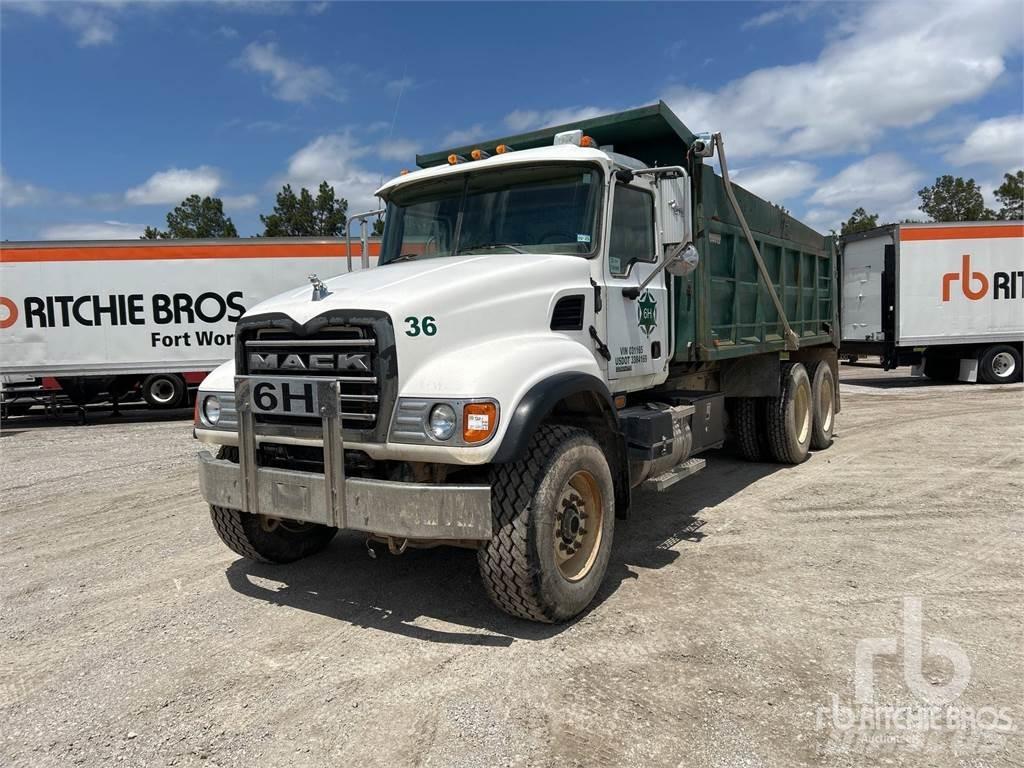 Mack CV713 Tippbilar
