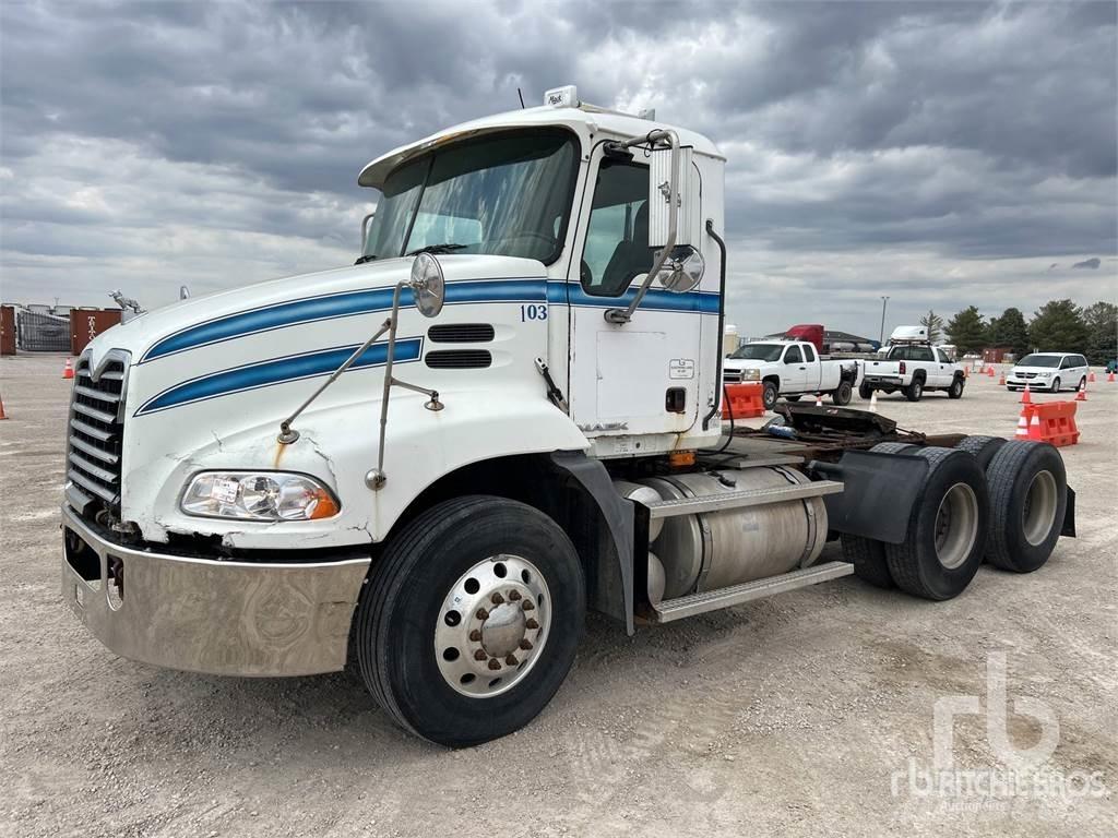 Mack CXP613 Dragbilar