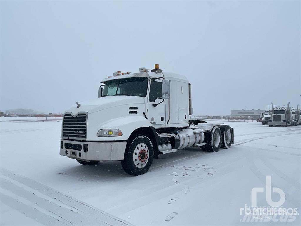 Mack CXU613 Dragbilar