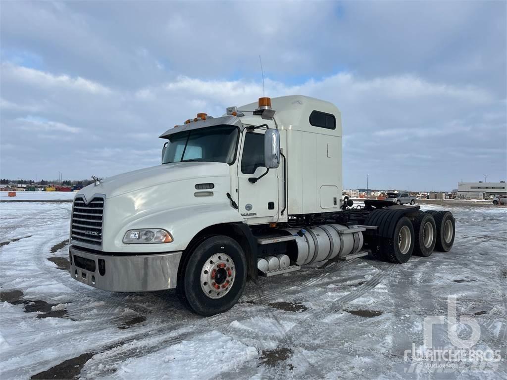 Mack CXU614 Dragbilar
