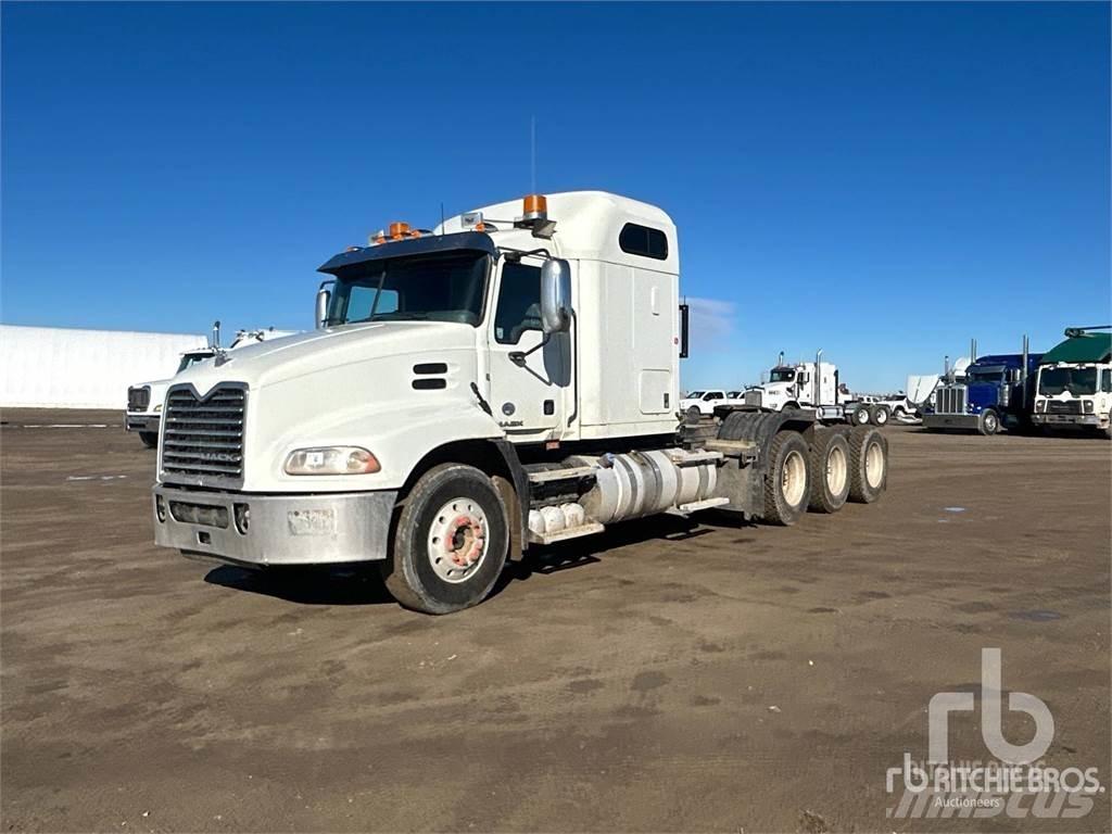 Mack CXU614 Dragbilar