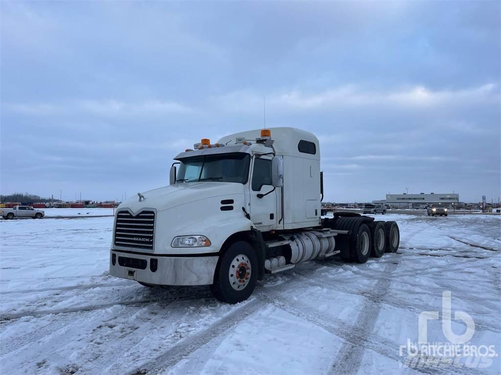 Mack CXU614 Dragbilar