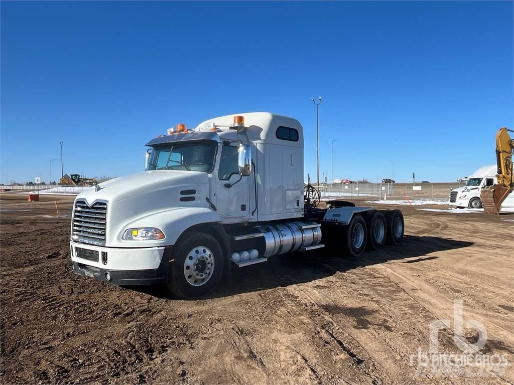 Mack CXU614 Dragbilar