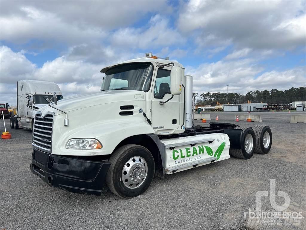 Mack CXU633T Dragbilar