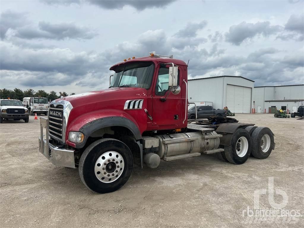 Mack GU713 Dragbilar