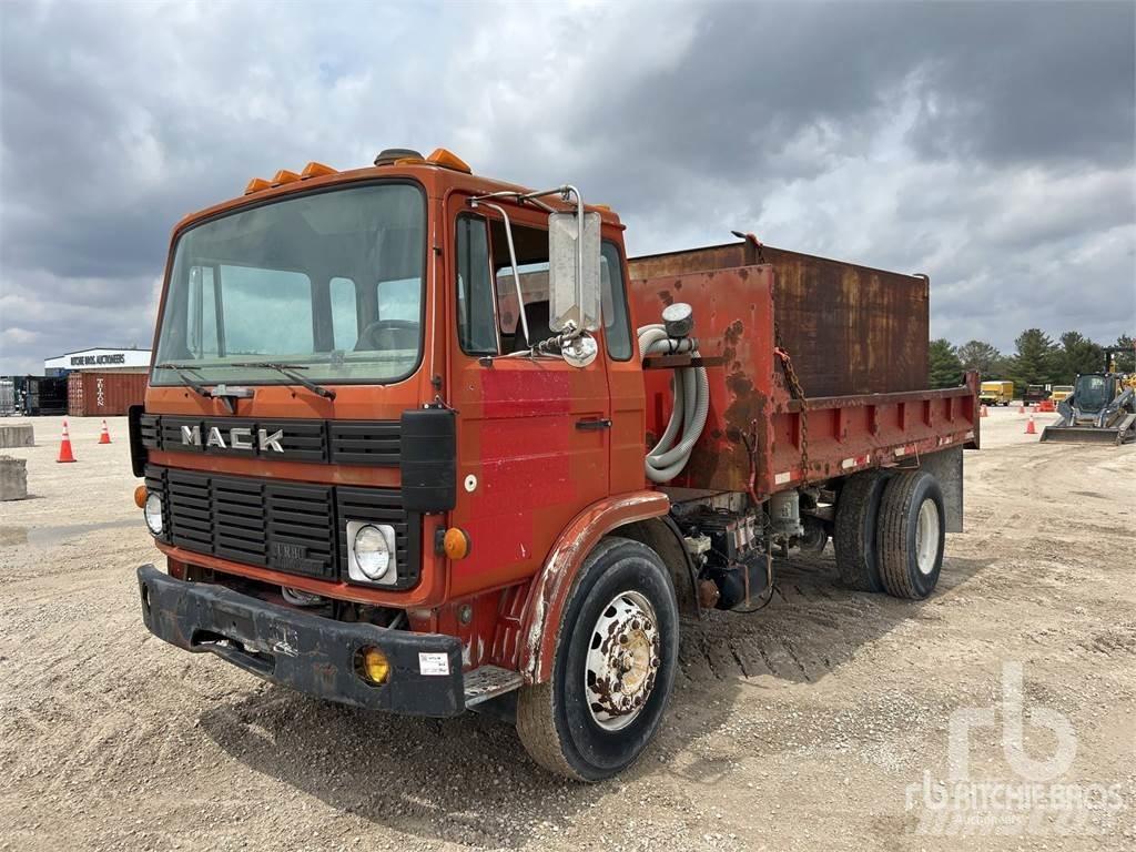 Mack MS200 Flakbilar
