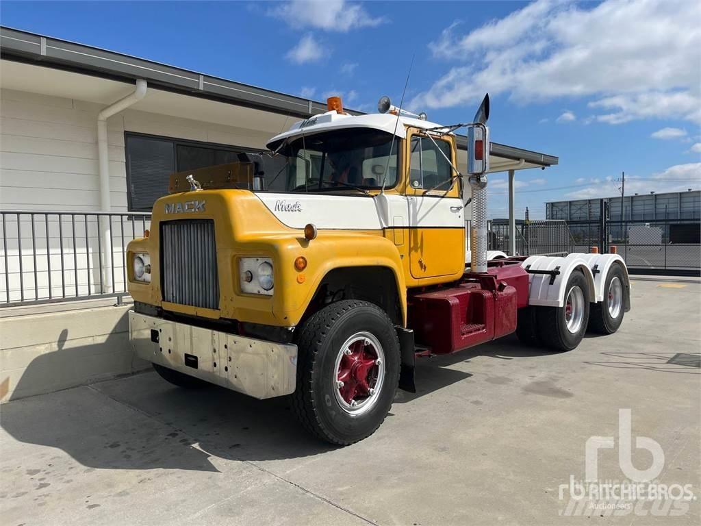 Mack R685RS Dragbilar