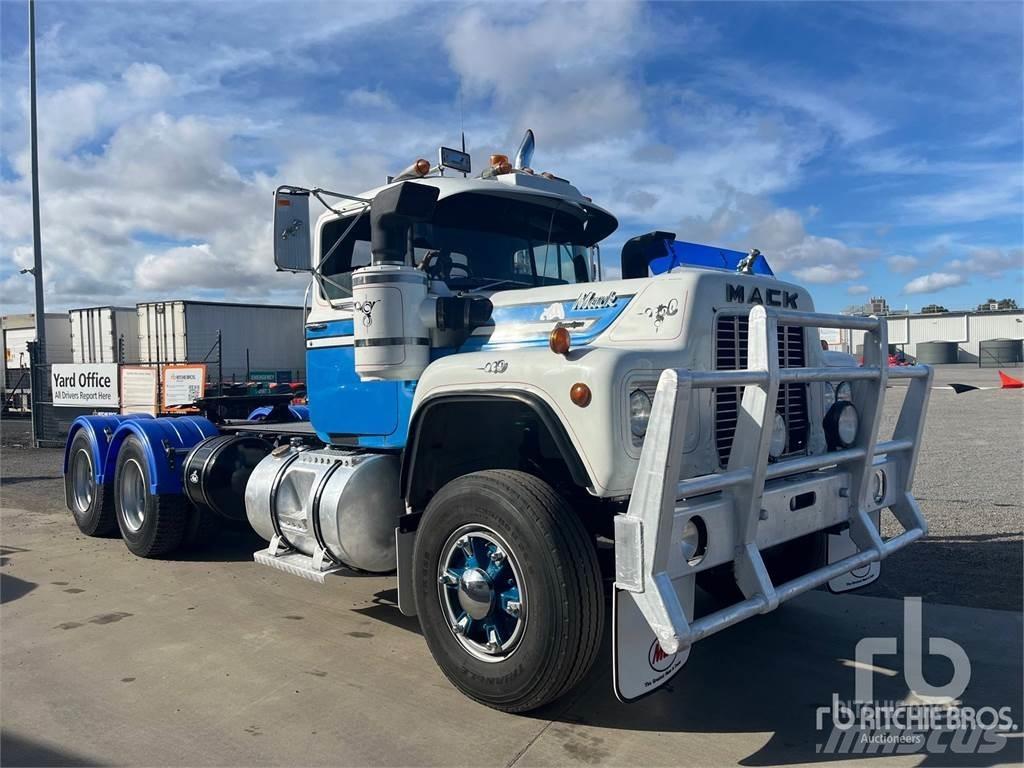 Mack R688RS Chassier