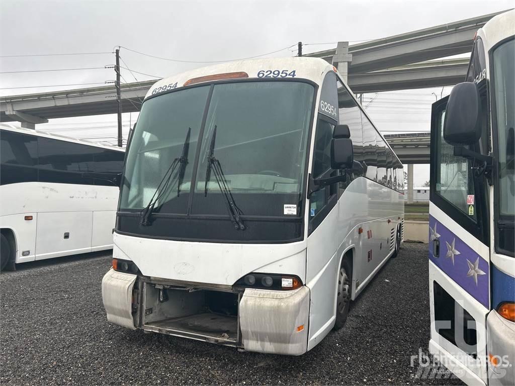 MCI J4500 Turistbussar