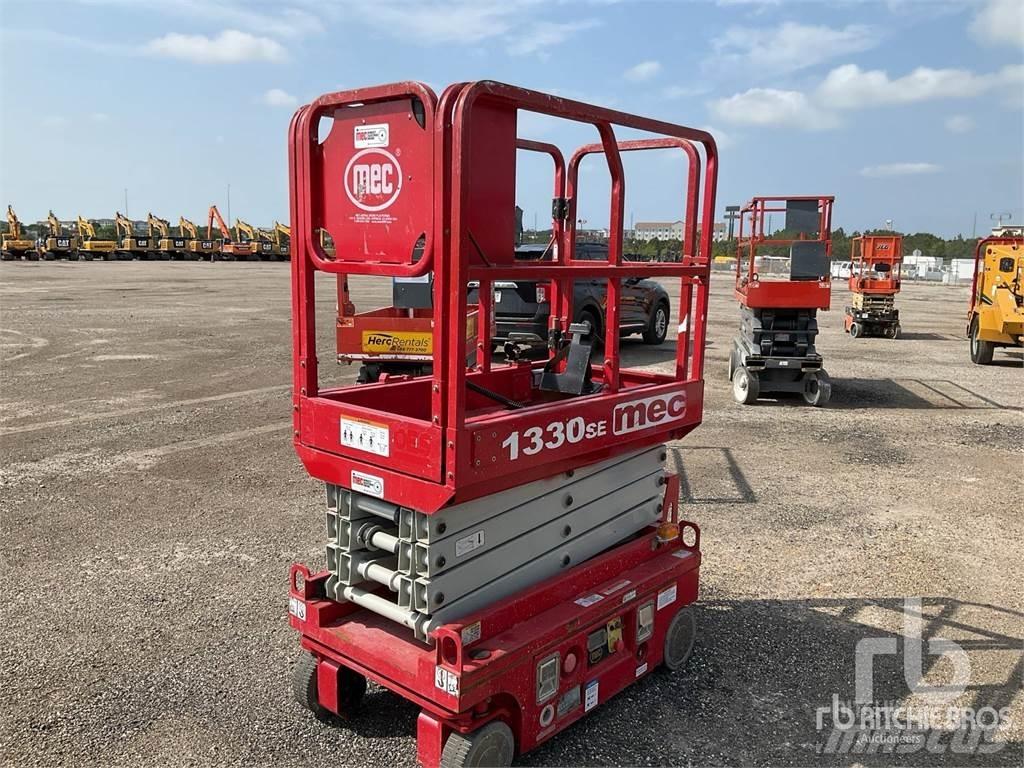 MEC 1330SE Saxliftar