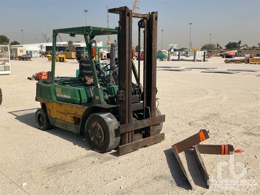 Mitsubishi FG40 Dieselmotviktstruckar
