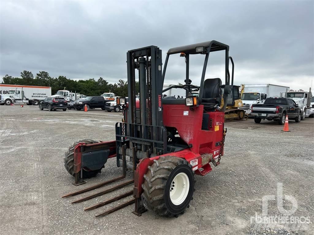 Moffett M8 55.3 Terrängtruck