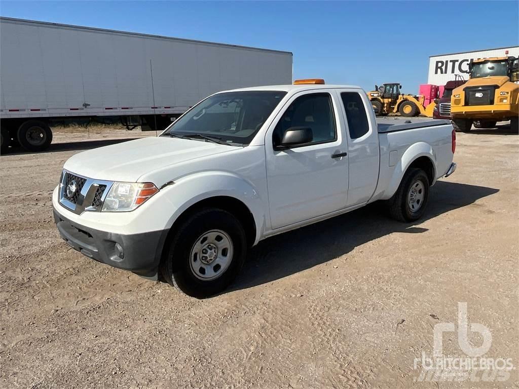 Nissan FRONTIER Flakbilar/Pickuper