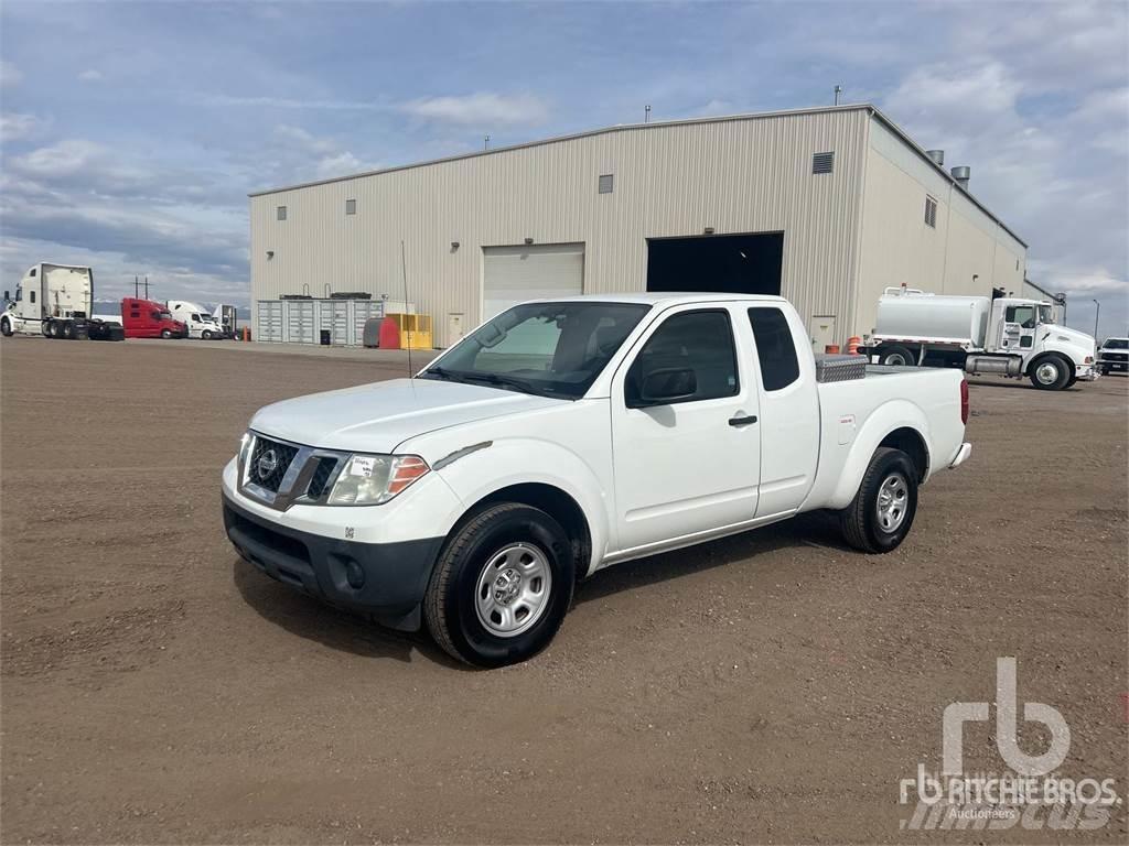 Nissan FRONTIER Flakbilar/Pickuper