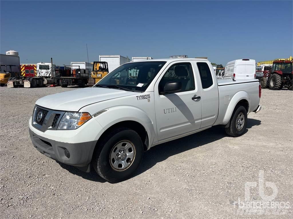Nissan FRONTIER Flakbilar/Pickuper