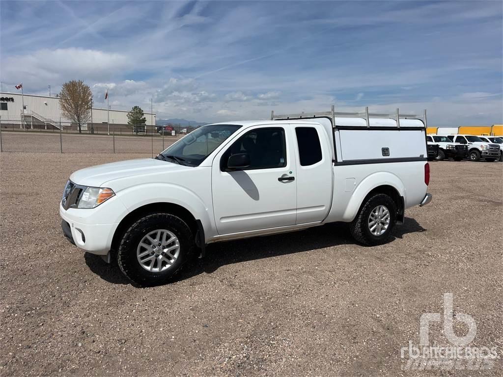 Nissan FRONTIER Flakbilar/Pickuper