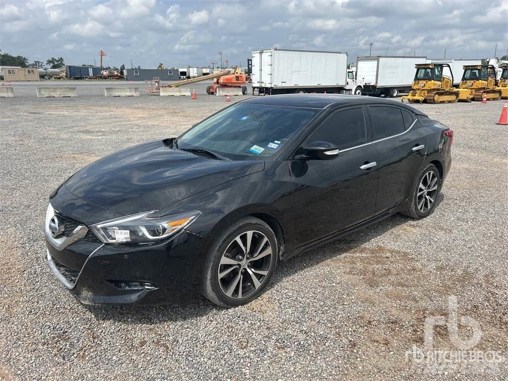 Nissan MAXIMA Personbilar
