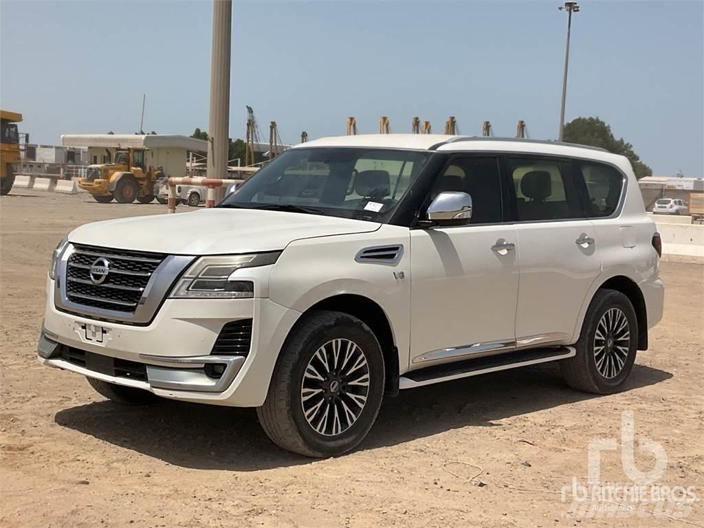 Nissan PATROL Flakbilar/Pickuper