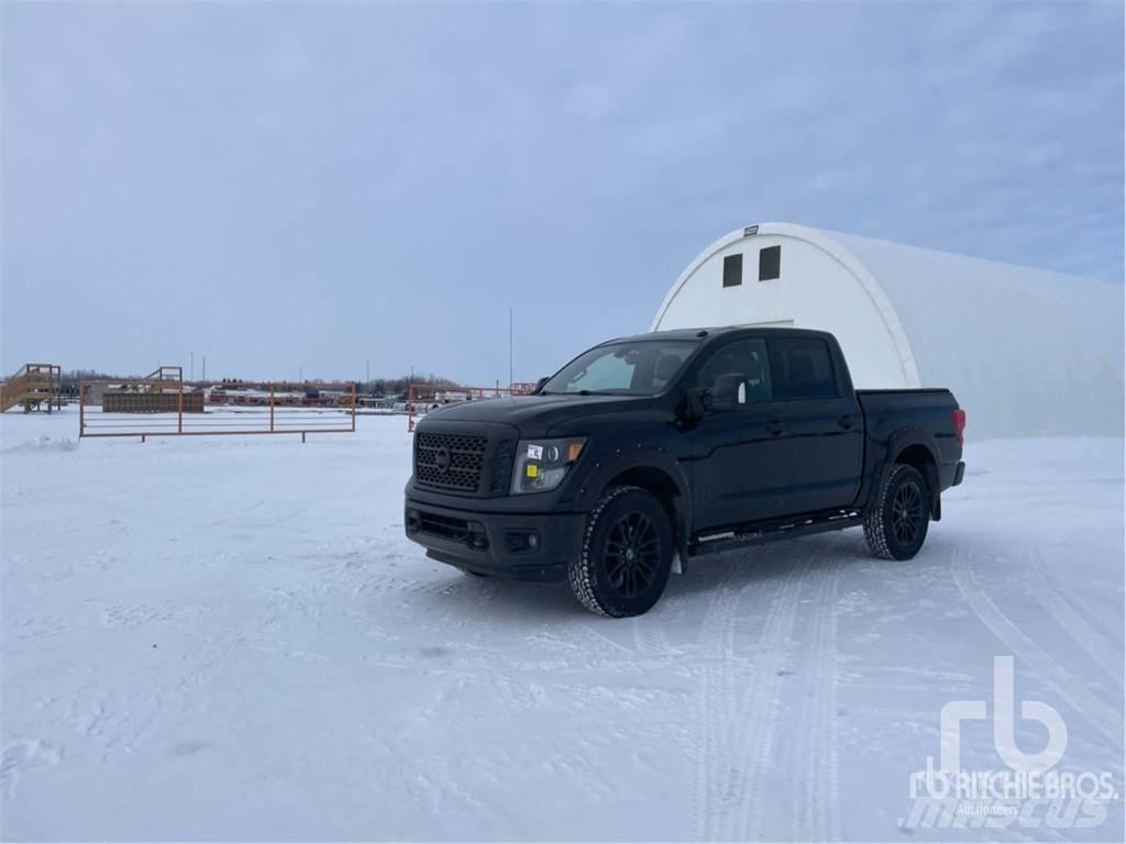 Nissan TITAN Flakbilar/Pickuper