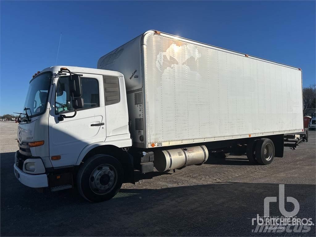 Nissan UD2600 Lätta skåpbilar