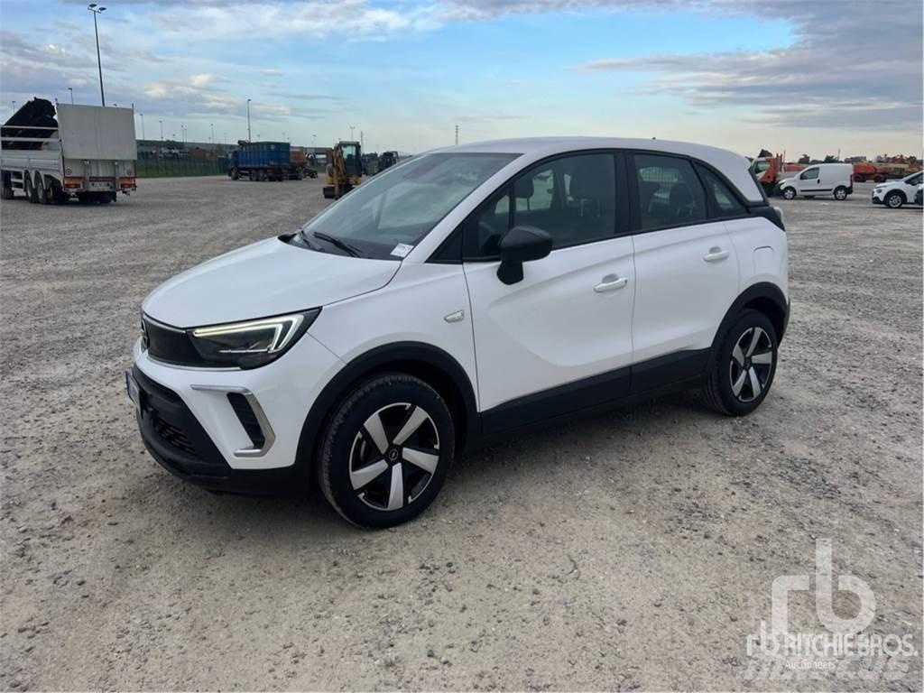 Opel CROSSLAND Flakbilar/Pickuper